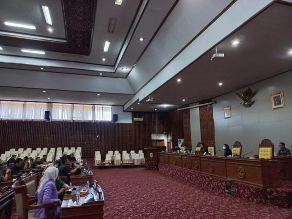 Sampaikan Perubahan APBD 2022, DPRD : Penambahan Anggaran Untuk Insentif Daerah